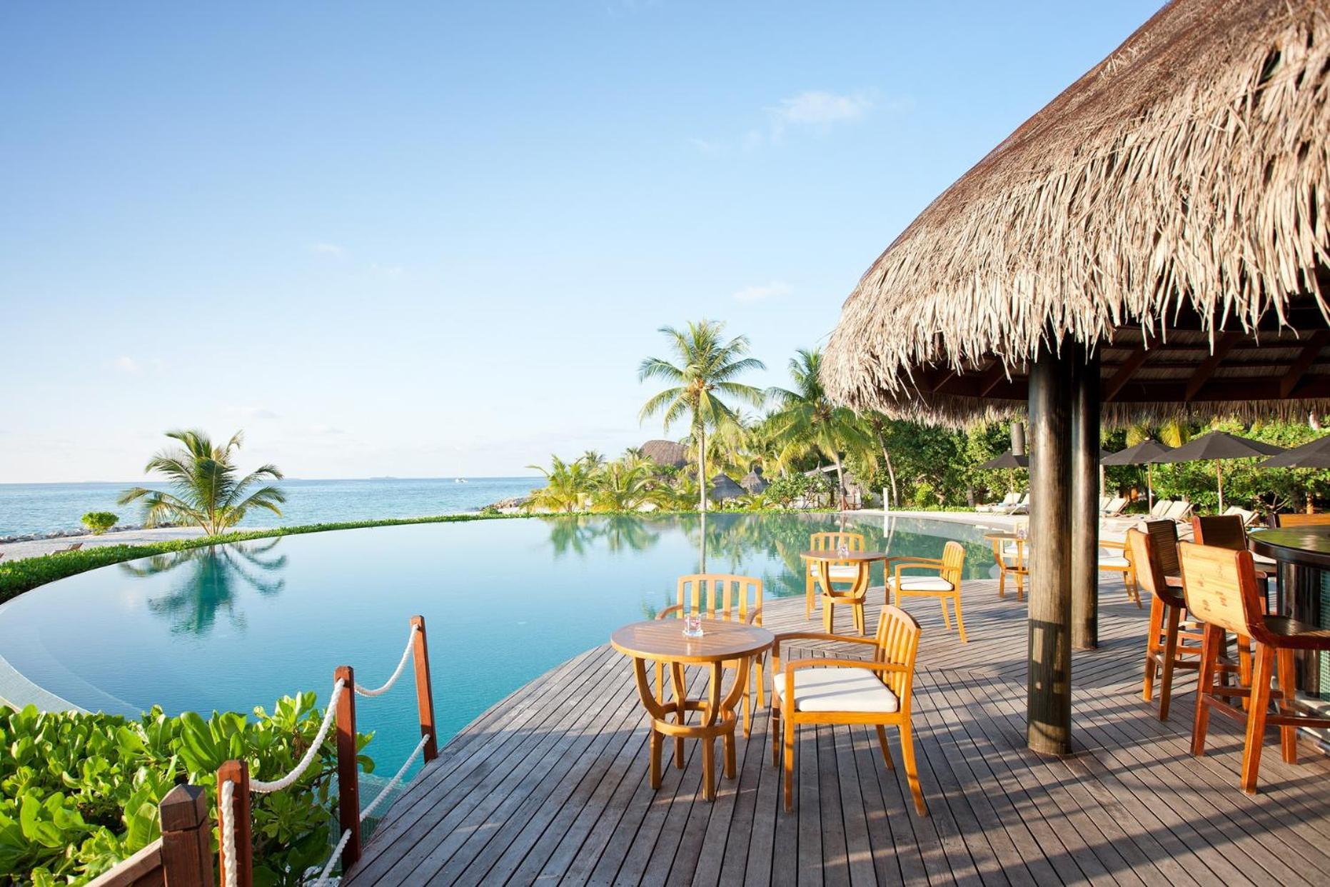Lux* South Ari Atoll Resort & Villas Dhidhoofinolhu Exterior photo