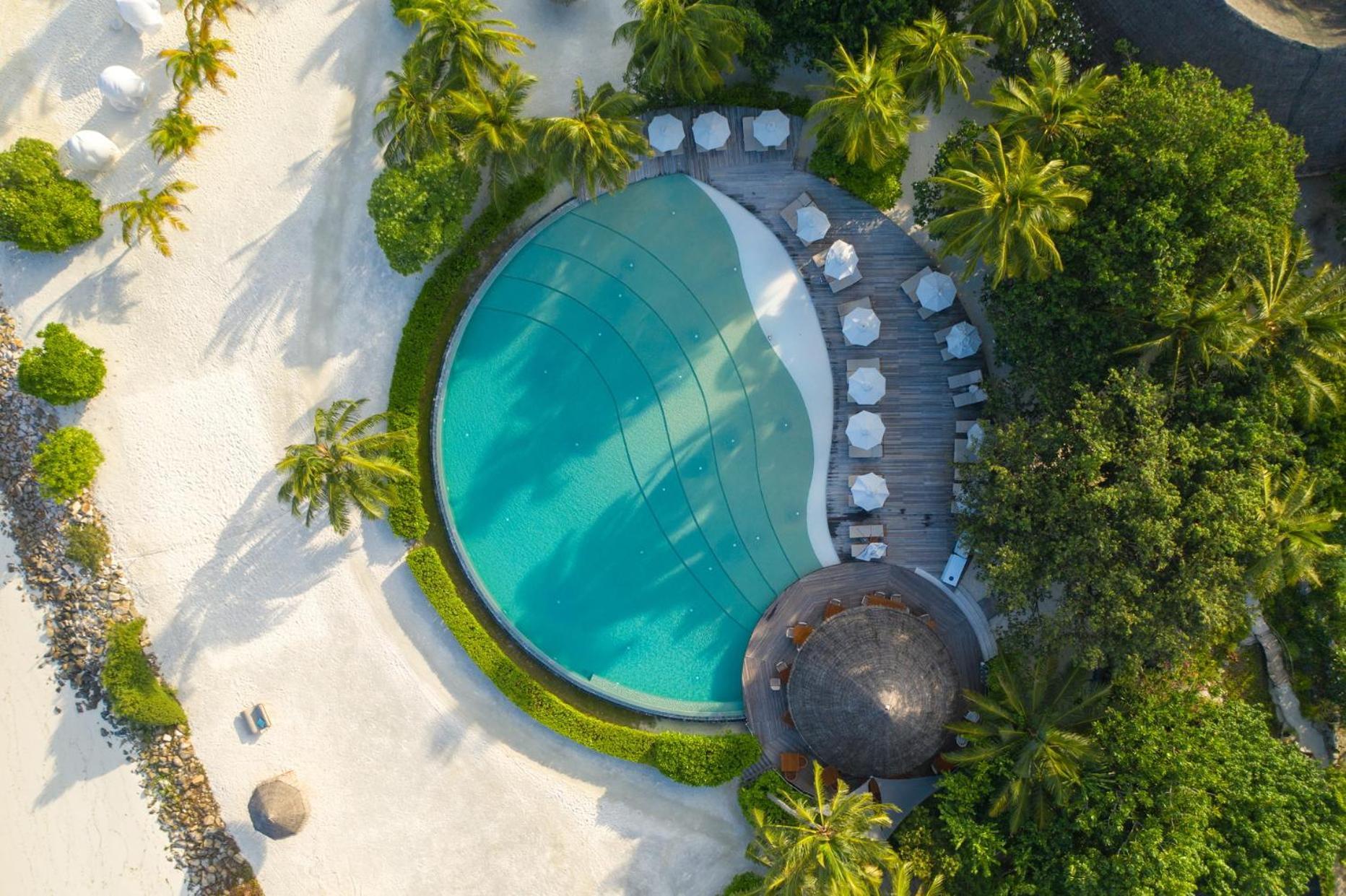 Lux* South Ari Atoll Resort & Villas Dhidhoofinolhu Exterior photo
