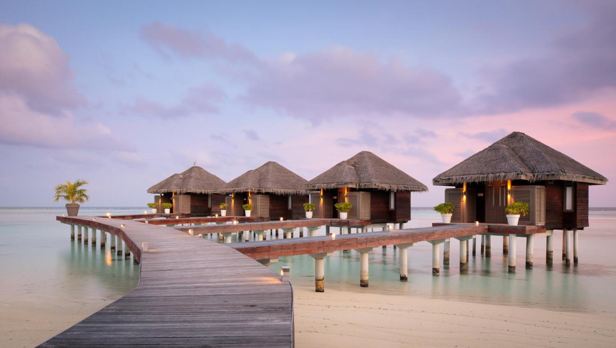 Lux* South Ari Atoll Resort & Villas Dhidhoofinolhu Exterior photo